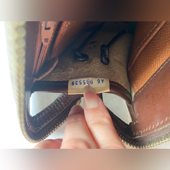 Dooney & Burke Satchel Purse - Picture 6 of 8